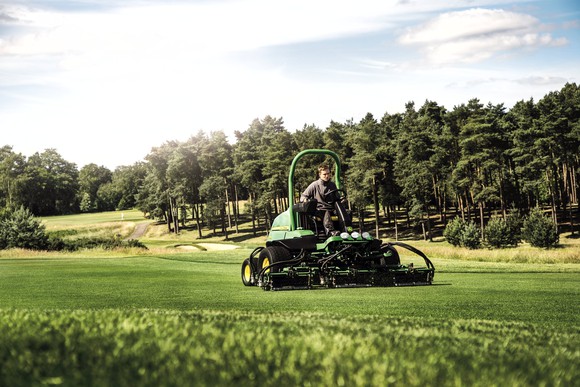 Deere's machinery for trimming golf fairways